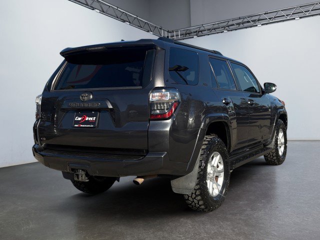 Used 2020 Toyota 4Runner SR5 Premium image 11