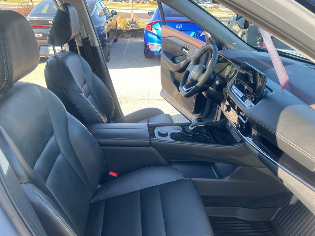 Certified 2023 Nissan Rogue SL w/ SL Premium Package image 21