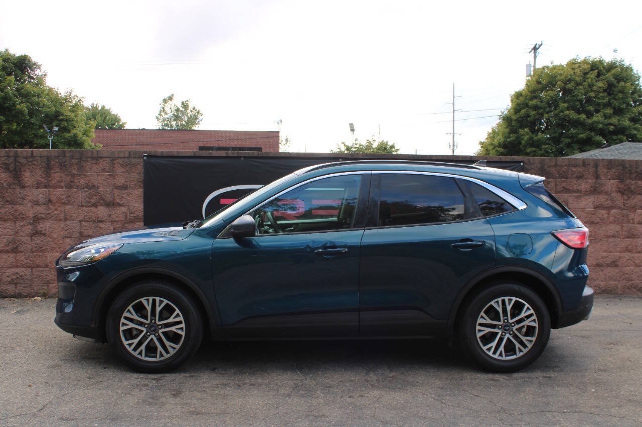 Used 2020 Ford Escape SEL AWD/4WD image 2