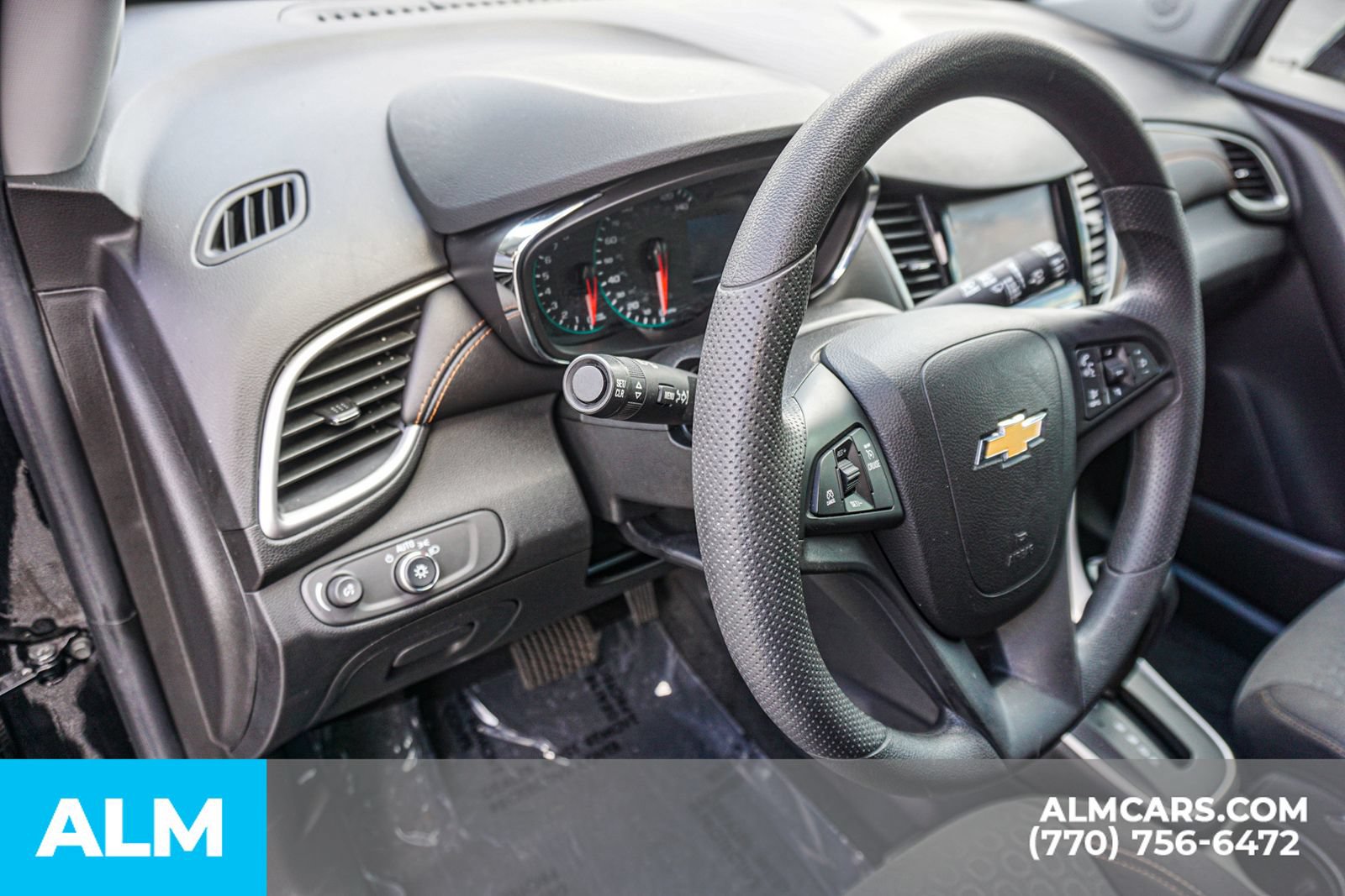 Used 2022 Chevrolet Trax LS w/ Tint and Cruise Package FWD image 32