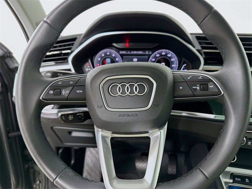 Used 2025 Audi Q3 2.0T Premium Plus image 18