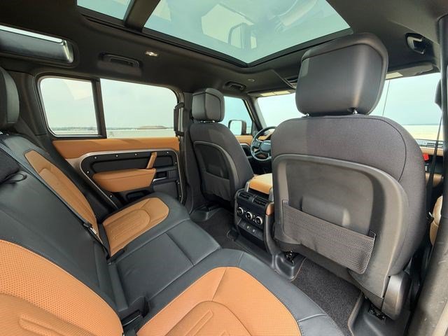 Certified 2023 Land Rover Defender 110 X AWD/4WD image 17
