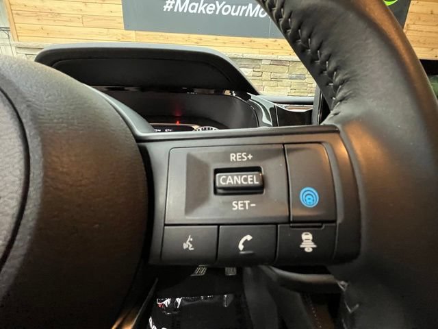 Used 2025 Nissan Pathfinder SV AWD/4WD image 26