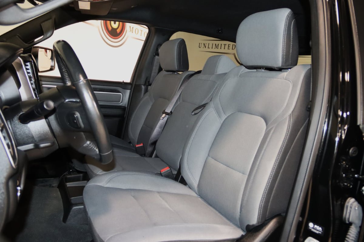 Used 2023 RAM 1500 Big Horn AWD/4WD image 42