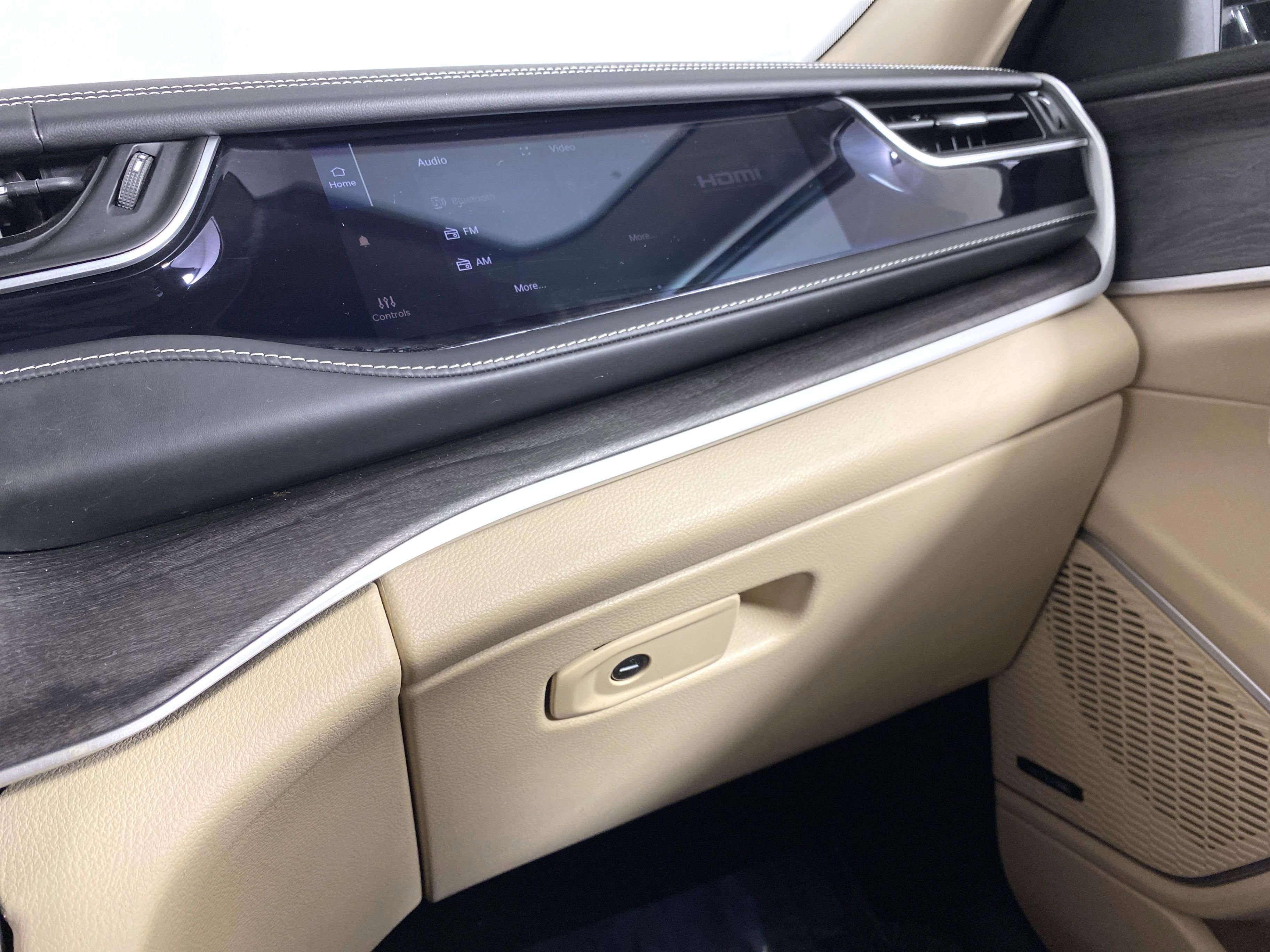 Used 2022 Jeep Grand Cherokee Limited image 33