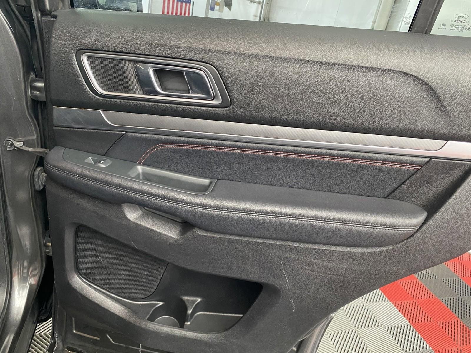 Used 2018 Ford Explorer Sport AWD/4WD image 10