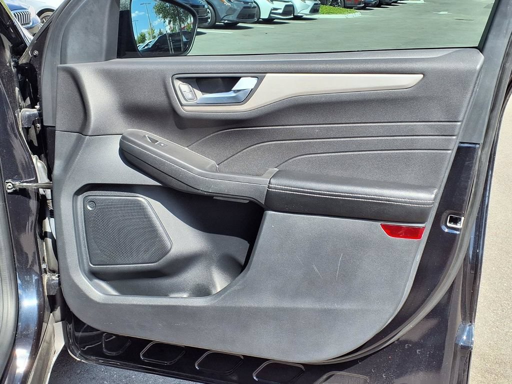 Used 2021 Ford Escape SEL FWD image 12