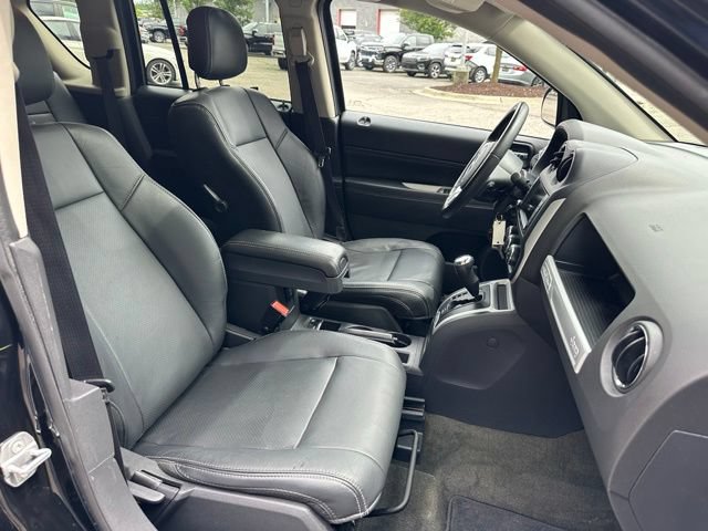 Used 2016 Jeep Compass High Altitude AWD/4WD image 28