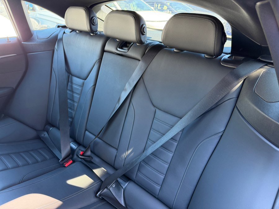 Used 2023 BMW i4 eDrive40 w/ M Sport Package image 45
