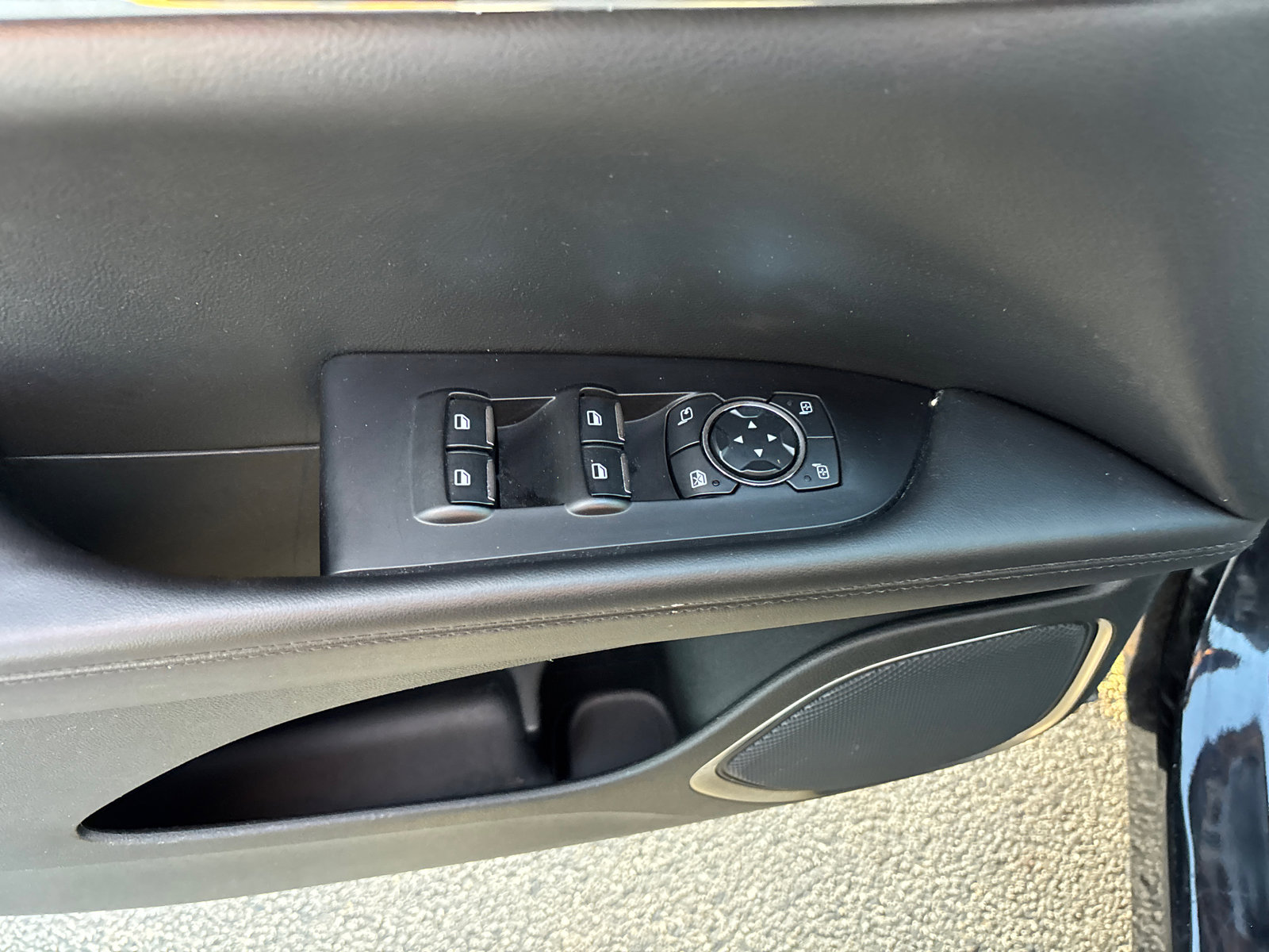 Used 2023 Lincoln Nautilus FWD image 13