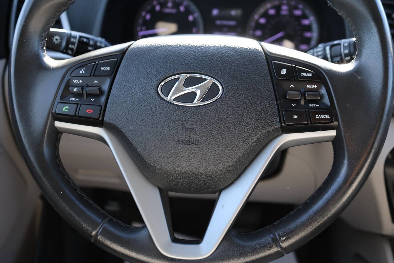 Used 2017 Hyundai Tucson Sport w/ Cargo Package AWD/4WD image 18