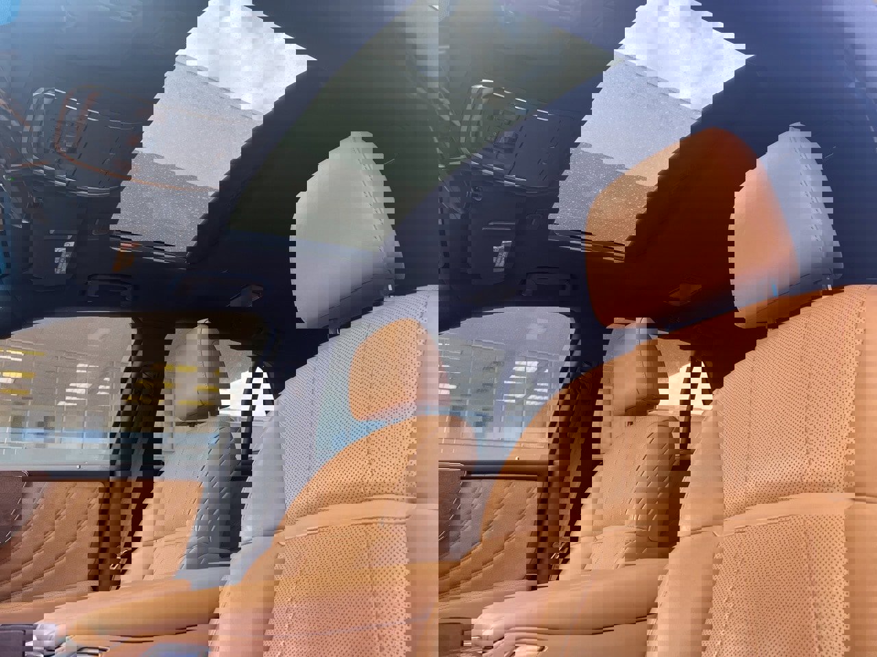 Used 2021 Lexus LS 500 w/ Accessory Package (Z2) image 12