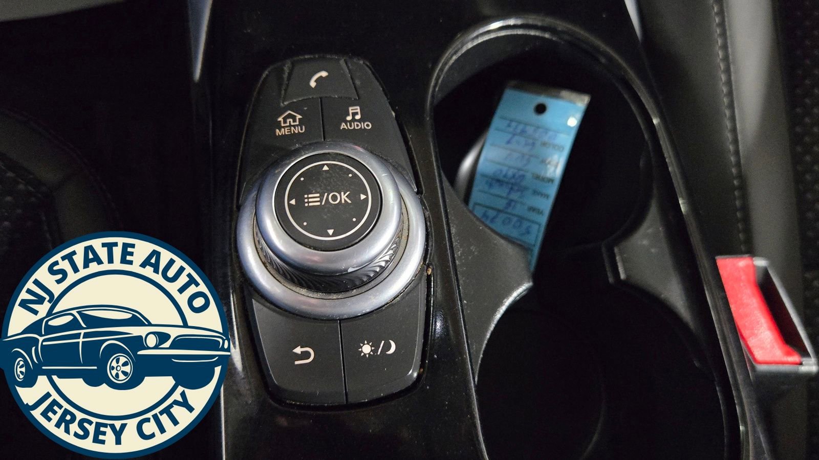 Used 2018 INFINITI QX30 AWD image 17