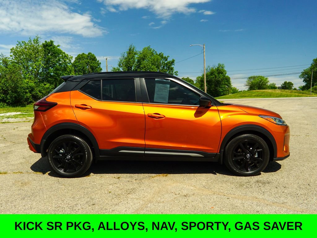 Used 2024 Nissan Kicks SR FWD image 2