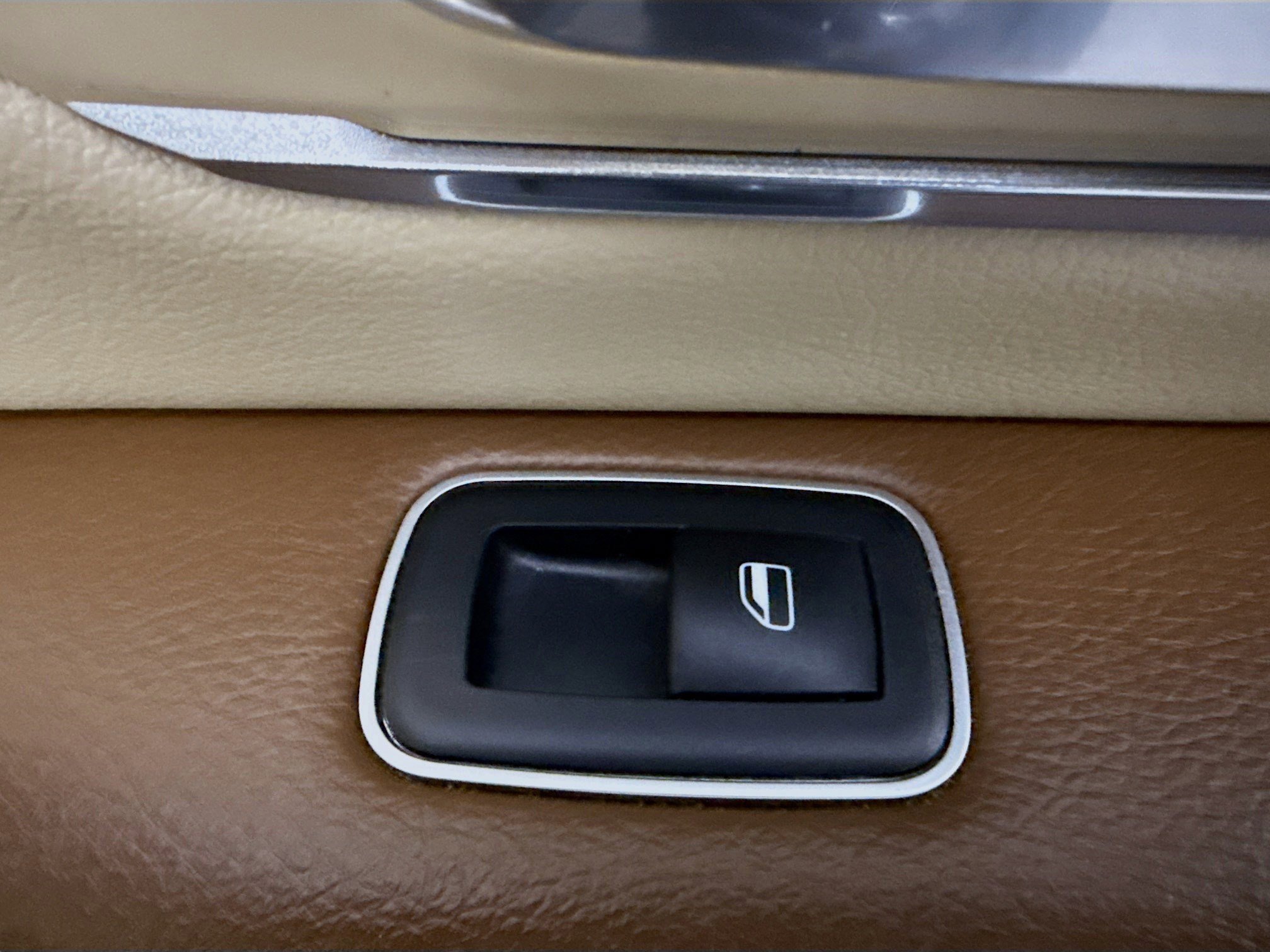 Used 2019 RAM 1500 Laramie image 31