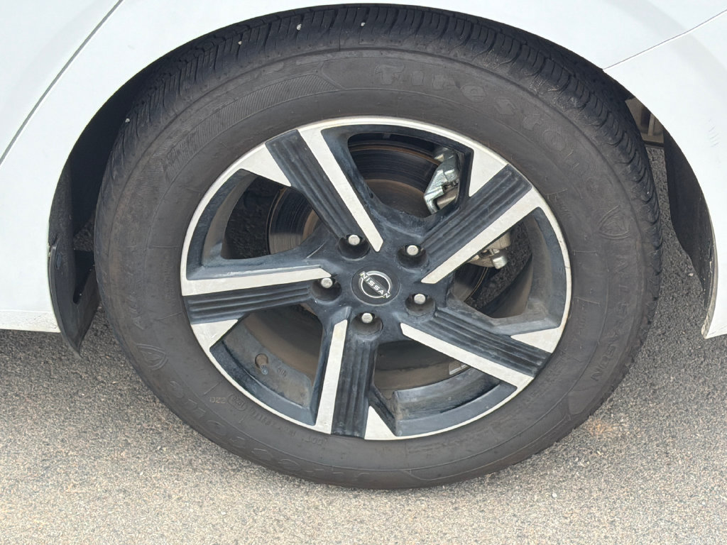 Used 2024 Nissan Sentra SV FWD image 19