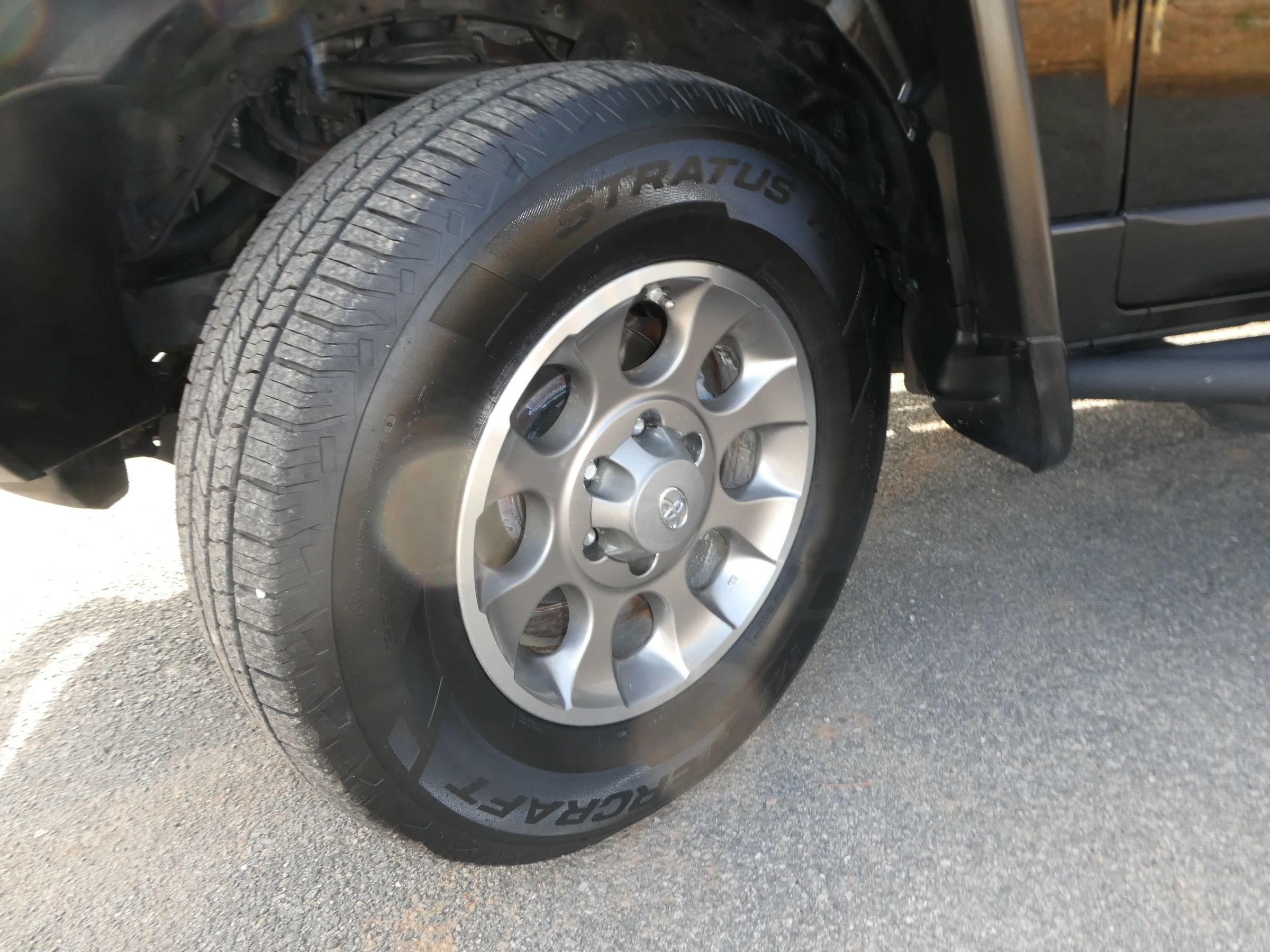 Used 2012 Toyota FJ Cruiser 4WD image 29