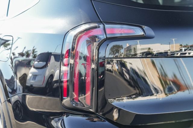 Certified 2024 Kia Telluride EX w/ EX Captain's Chair Package image 9