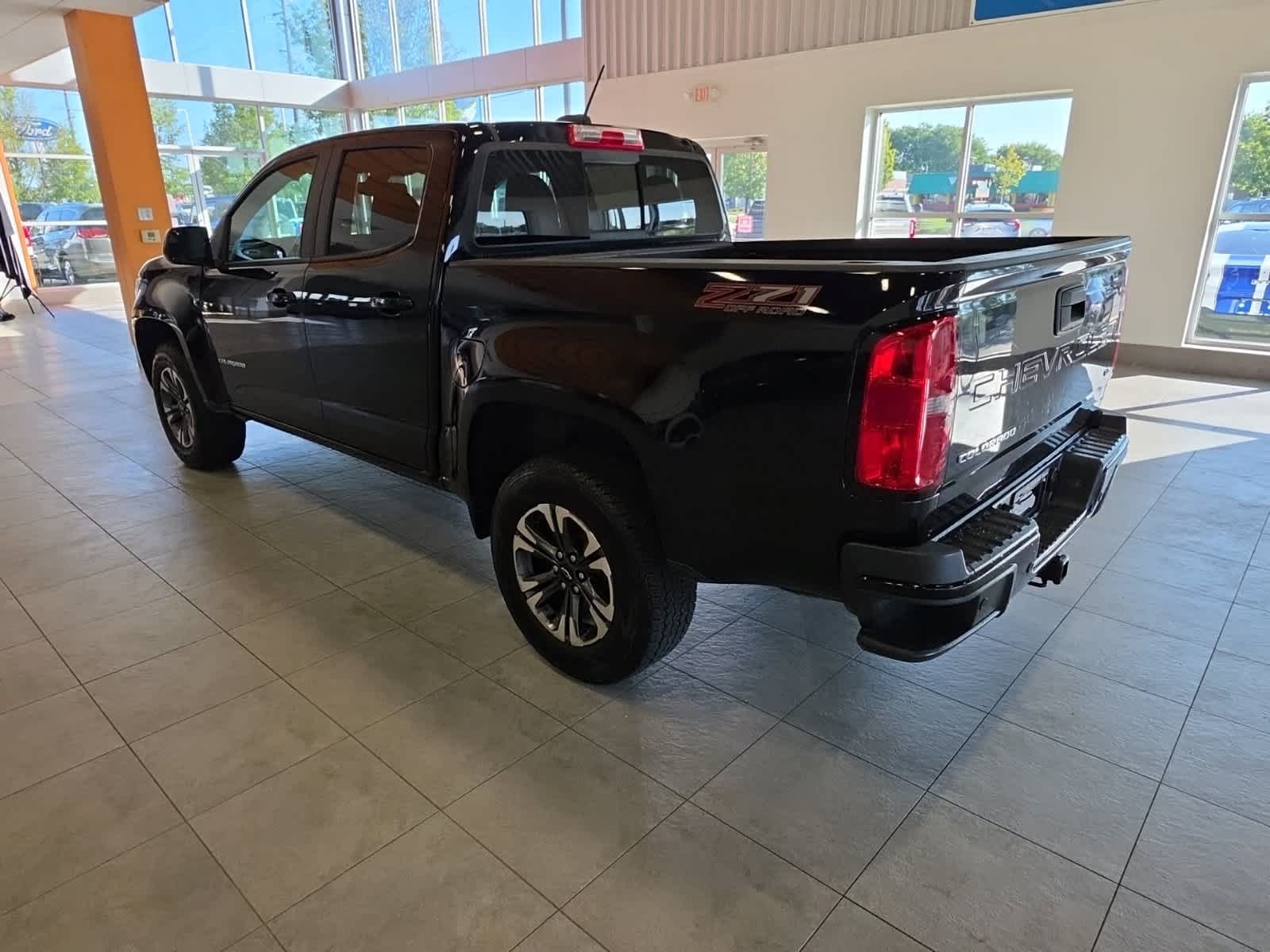 Used 2022 Chevrolet Colorado Z71 AWD/4WD image 13