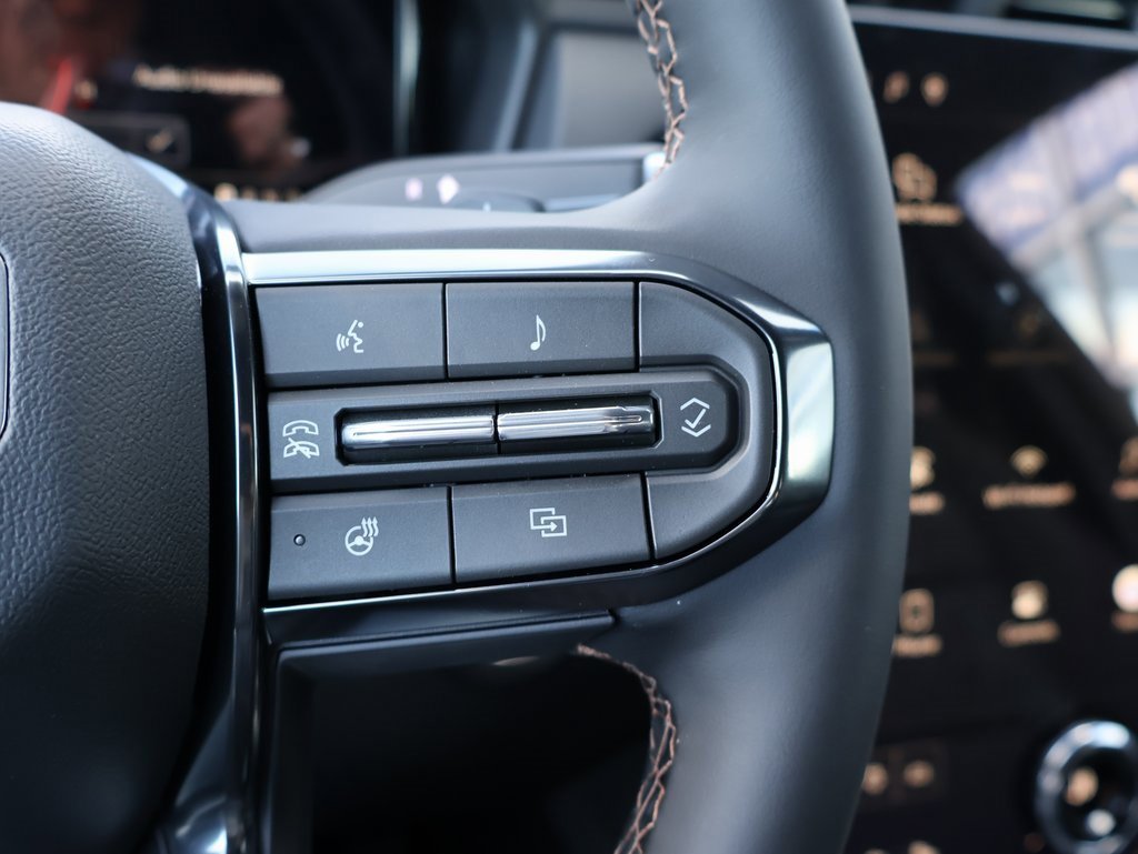 New 2026 GMC Terrain AT4 w/ LPO, Black Badging Package image 18