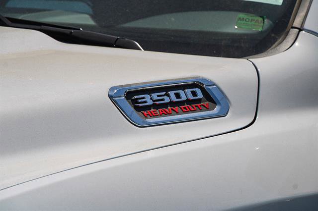 New 2025 RAM 3500 Limited image 9