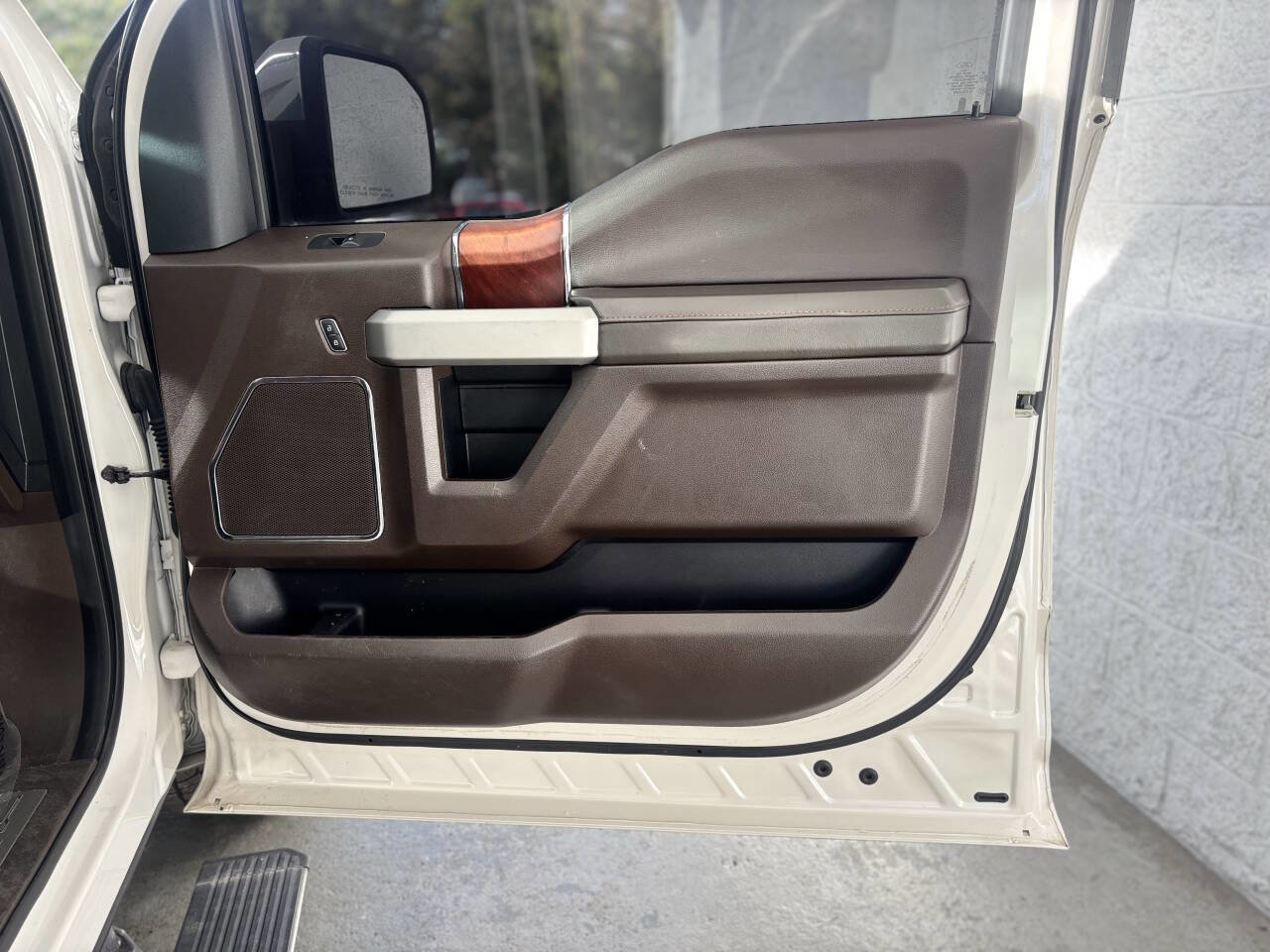 Used 2018 Ford F150 King Ranch w/ Equipment Group 601A Luxury image 27