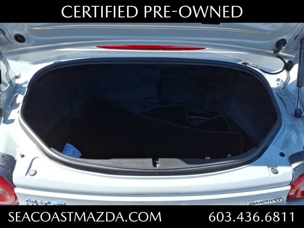 Certified 2025 MAZDA MX-5 Miata Club w/ Brembo/BBS Recaro Package RWD image 6