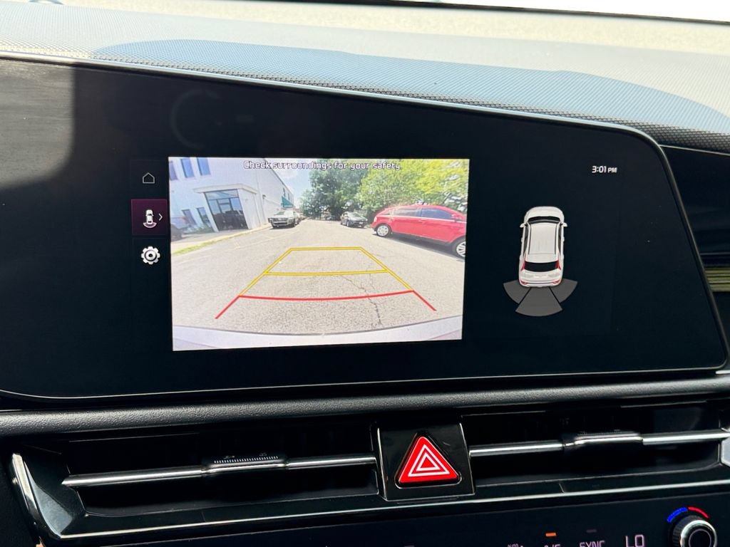 Certified 2023 Kia Niro EX FWD image 22