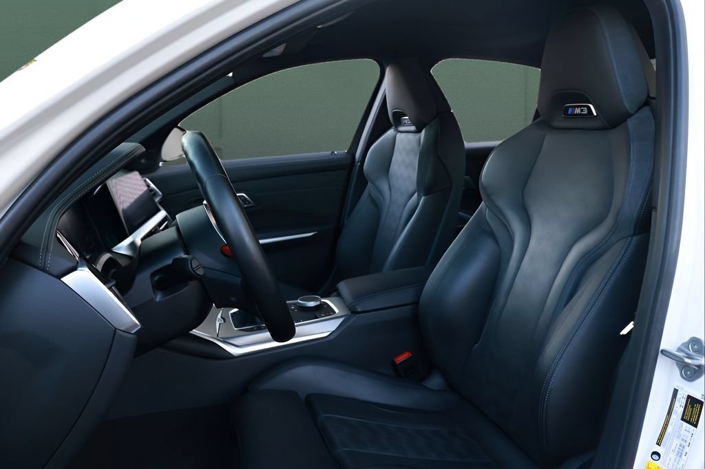 Used 2022 BMW M3 w/ Executive Package RWD image 2