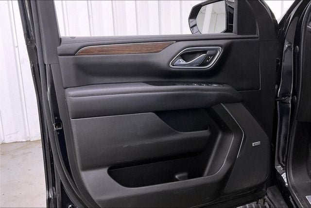 Used 2021 Chevrolet Suburban High Country w/ Premium Package AWD/4WD image 21