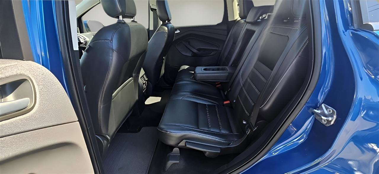 Used 2018 Ford Escape SEL w/ Ford Safe & Smart Package AWD/4WD image 17