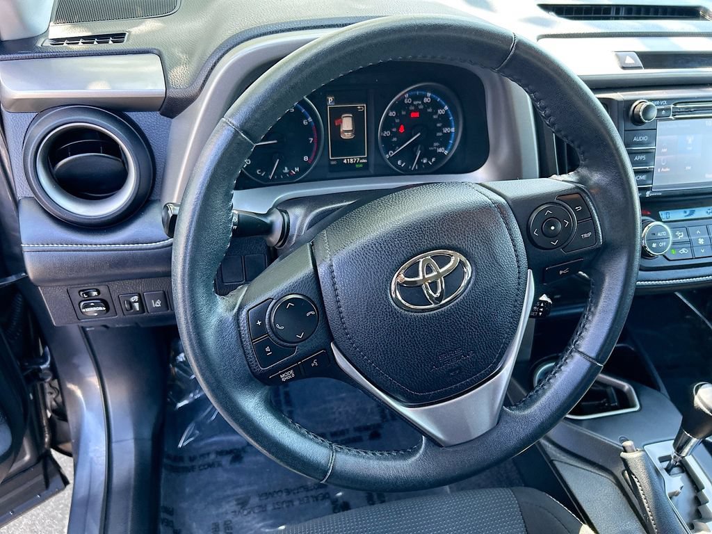 Used 2017 Toyota RAV4 XLE w/ Plus Extra Value Package FWD image 11