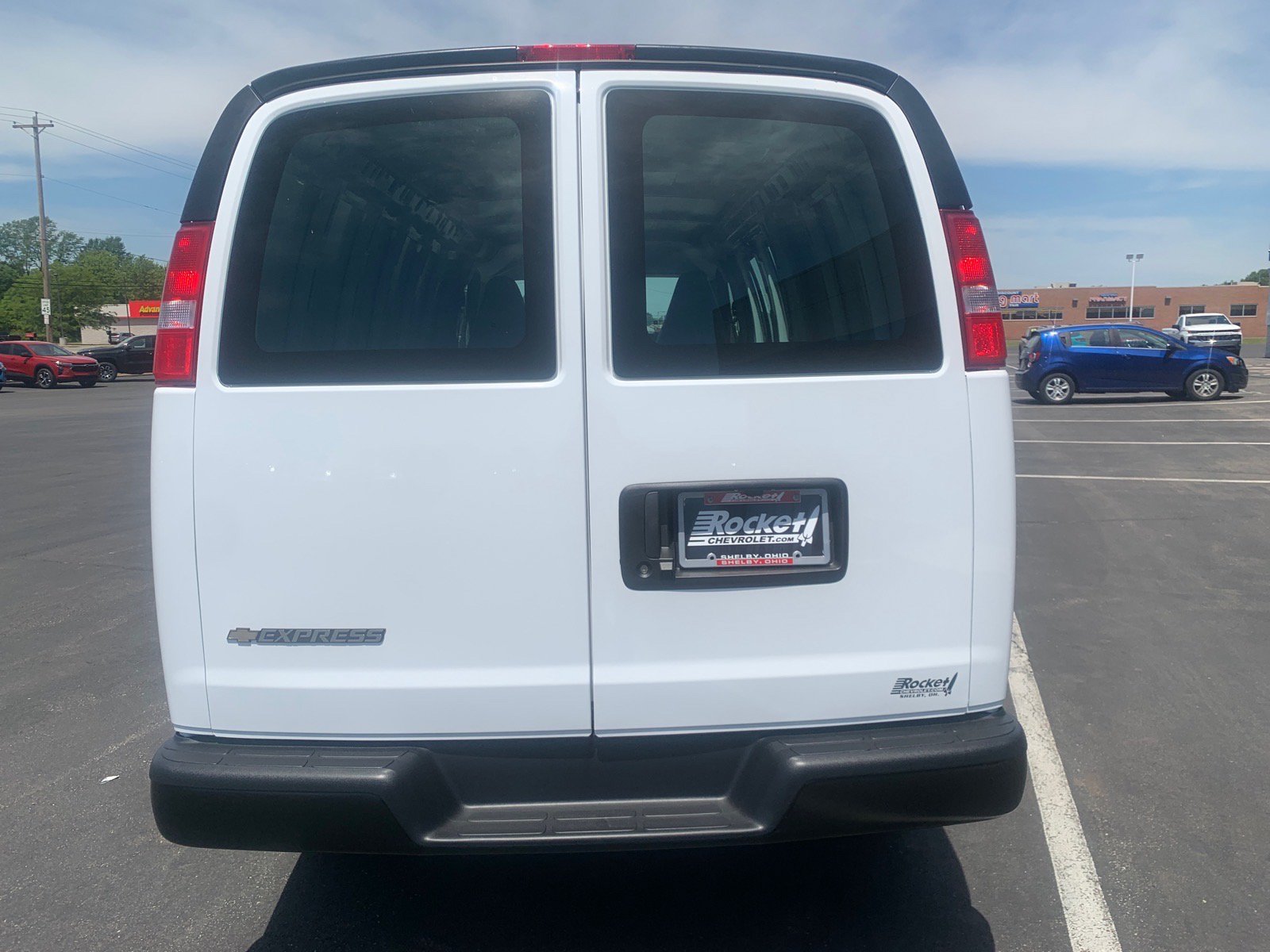 New 2026 Chevrolet Express 2500 Extended w/ Driver Convenience Package RWD image 4
