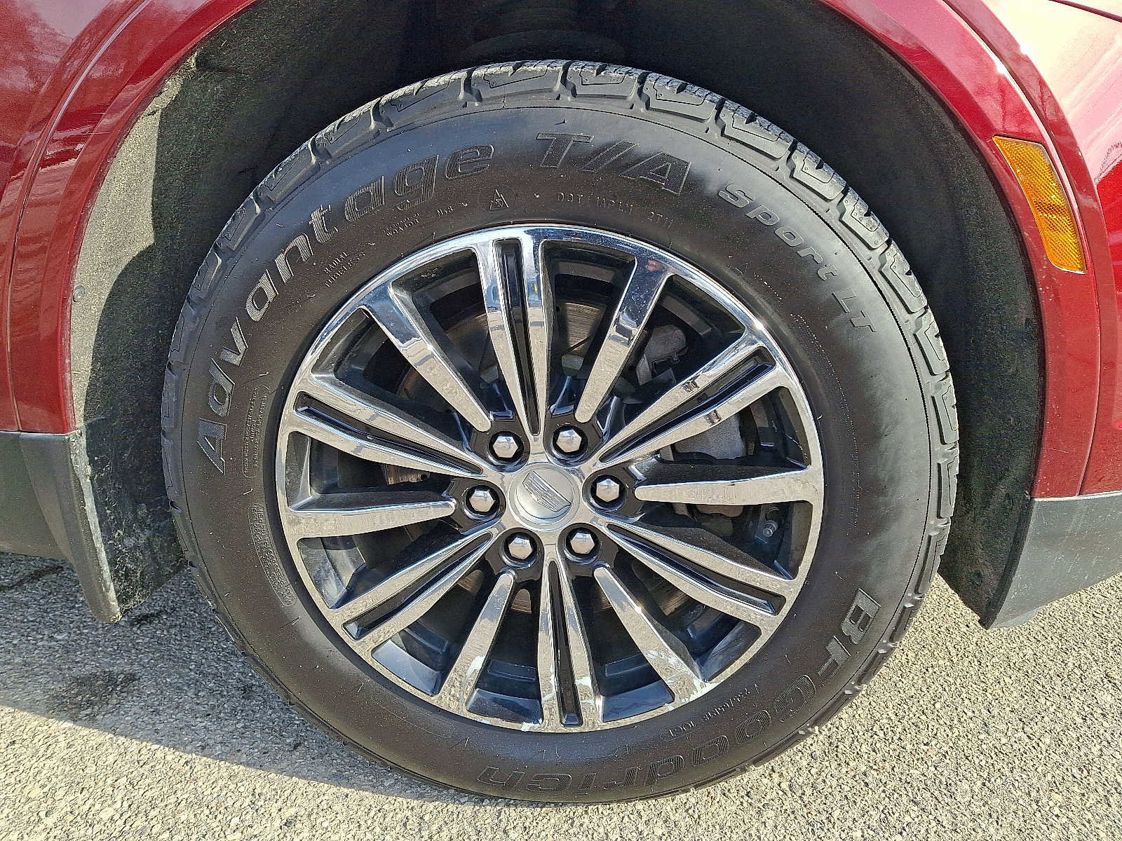 Used 2017 Cadillac XT5 Luxury w/ Driver Awareness Package image 8