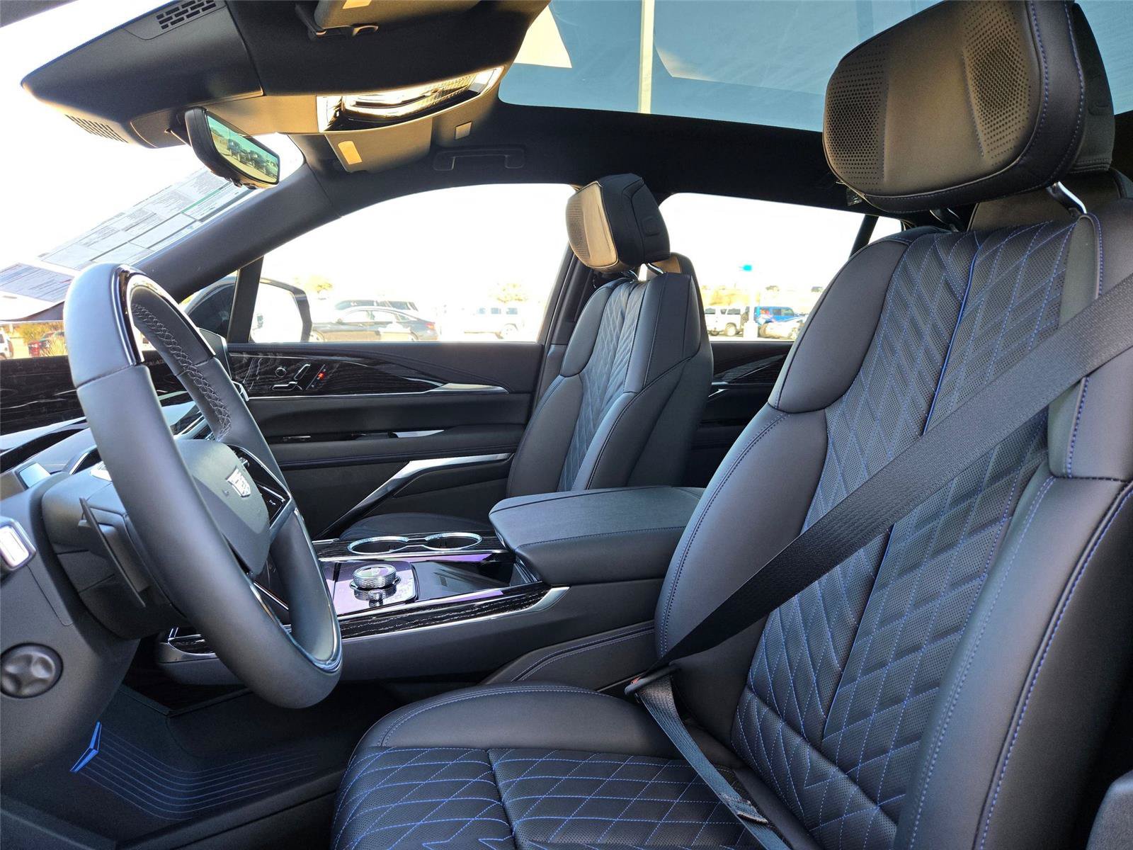 New 2026 Cadillac Escalade IQ Luxury 1 w/ LPO, Floor Liner Package AWD/4WD image 28