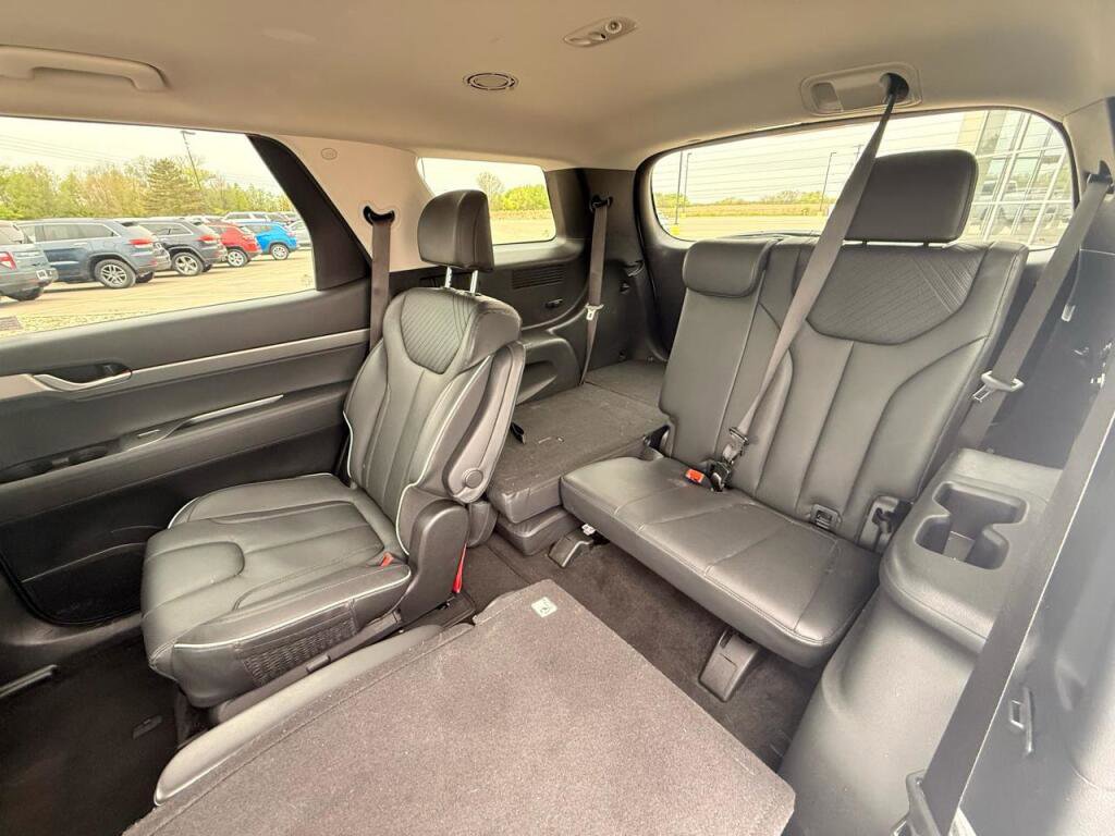 Used 2025 Hyundai Palisade SEL AWD/4WD image 12