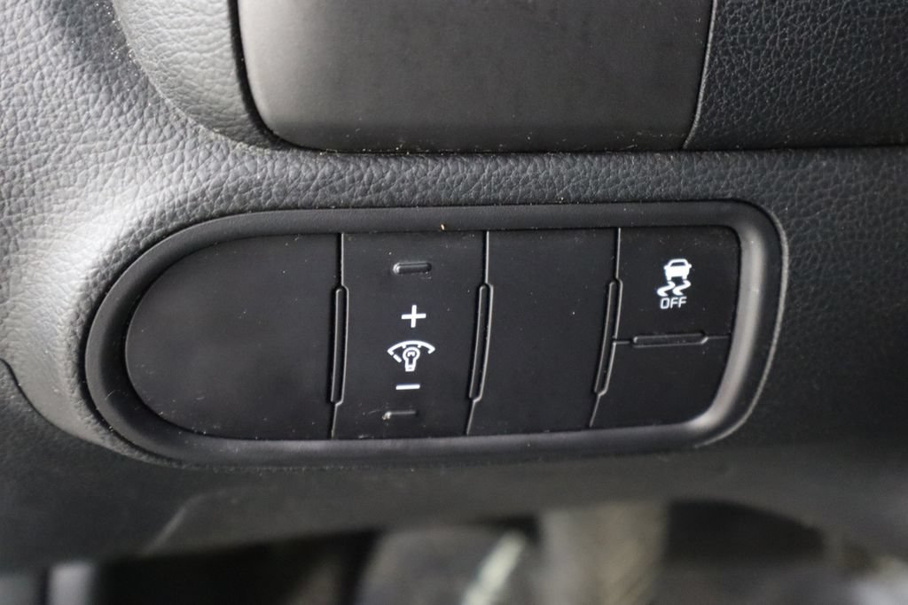Used 2018 Kia Forte LX FWD image 22
