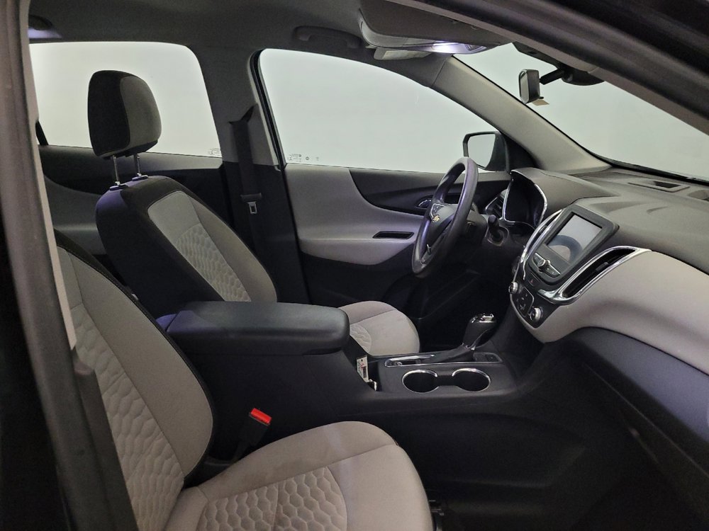 Used 2020 Chevrolet Equinox LS AWD/4WD image 21