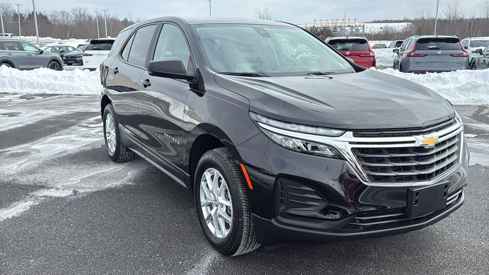 Used 2023 Chevrolet Equinox LS w/ LS Convenience Package image 1