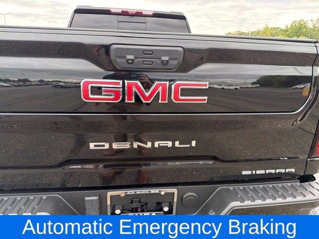 Certified 2021 GMC Sierra 2500 Denali w/ Denali Black Diamond Edition AWD/4WD image 23