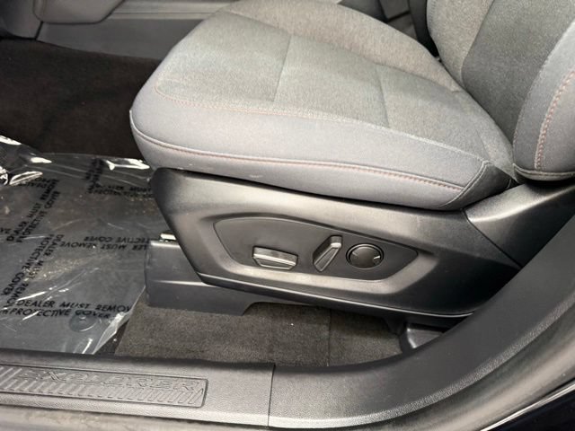 Used 2025 Ford Explorer Active AWD/4WD image 12