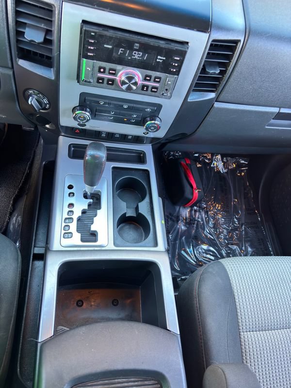 Used 2010 Nissan Titan PRO-4X AWD/4WD image 26