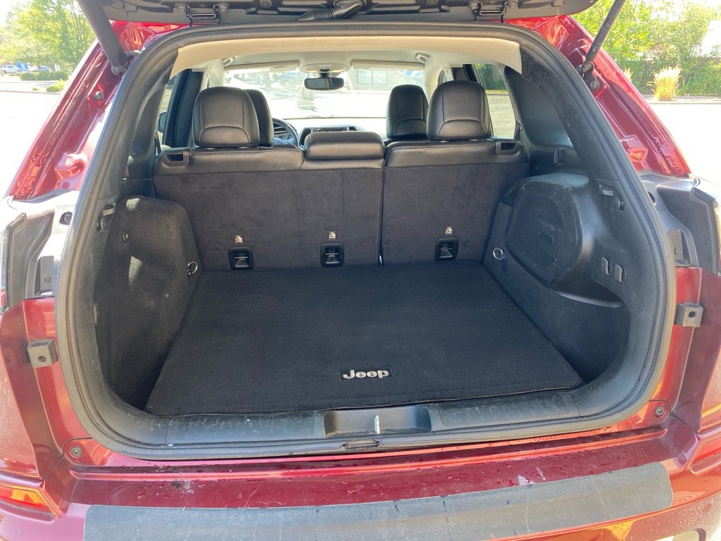 Used 2019 Jeep Cherokee Overland w/ Technology Group image 20