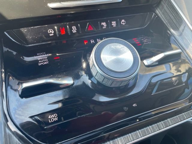 Used 2022 Jeep Wagoneer Series III w/ Flexible Seating Group AWD/4WD image 33