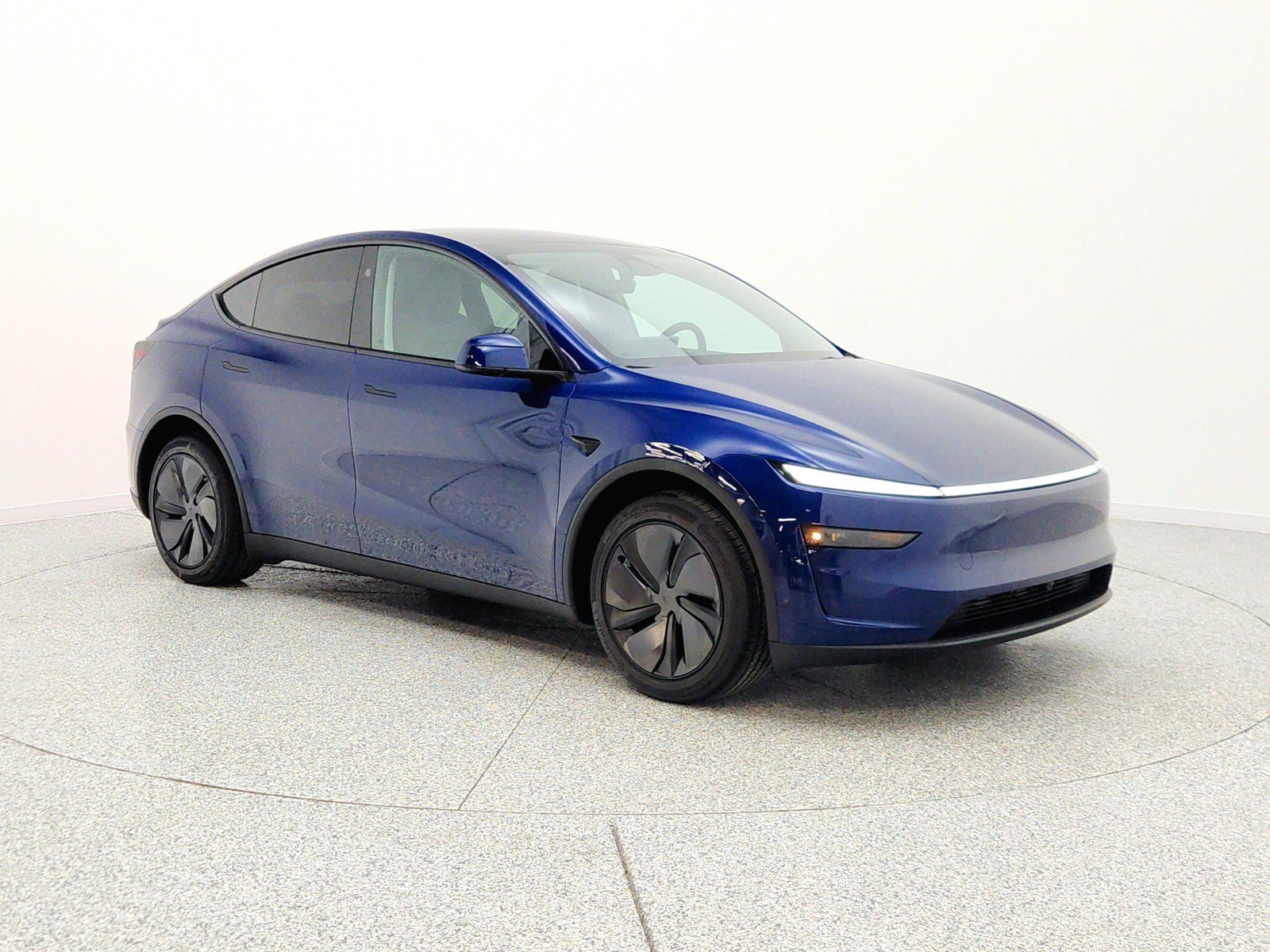 Used 2026 Tesla Model Y 2WD image 3
