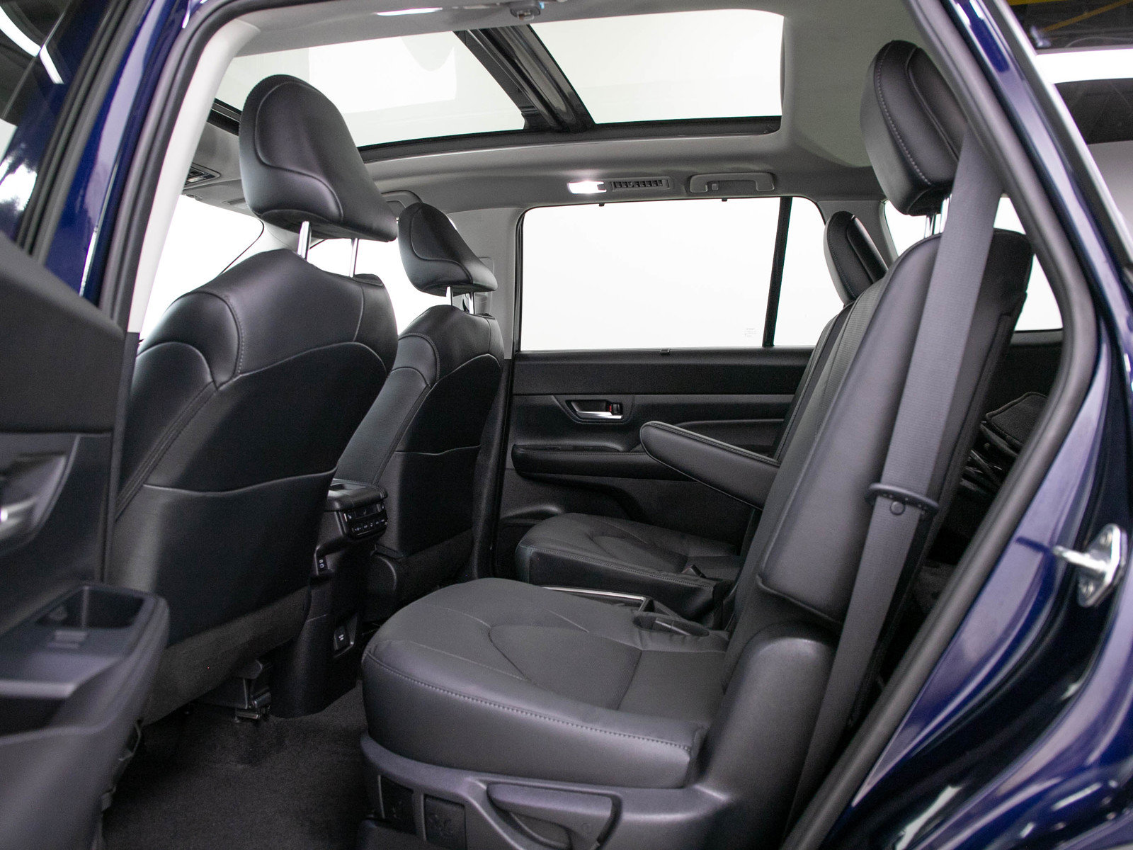 Used 2024 Toyota Grand Highlander AWD image 20