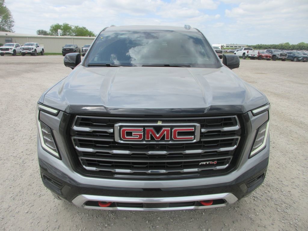 New 2026 GMC Yukon AT4 AWD/4WD image 10