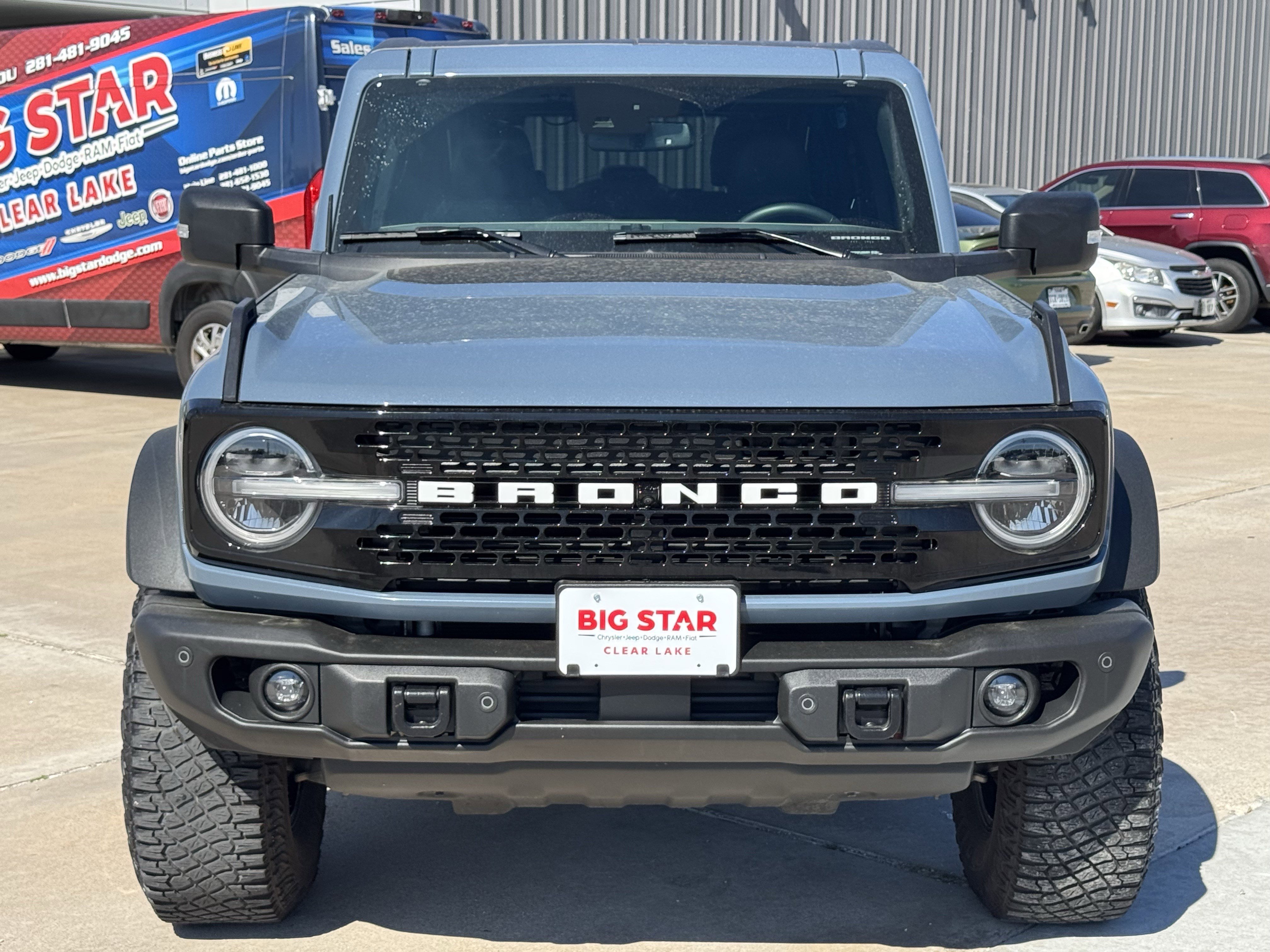Used 2023 Ford Bronco Wildtrak image 3