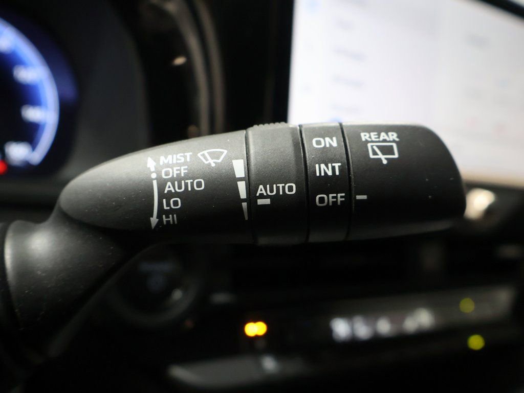 Used 2025 Toyota Crown Signia image 38