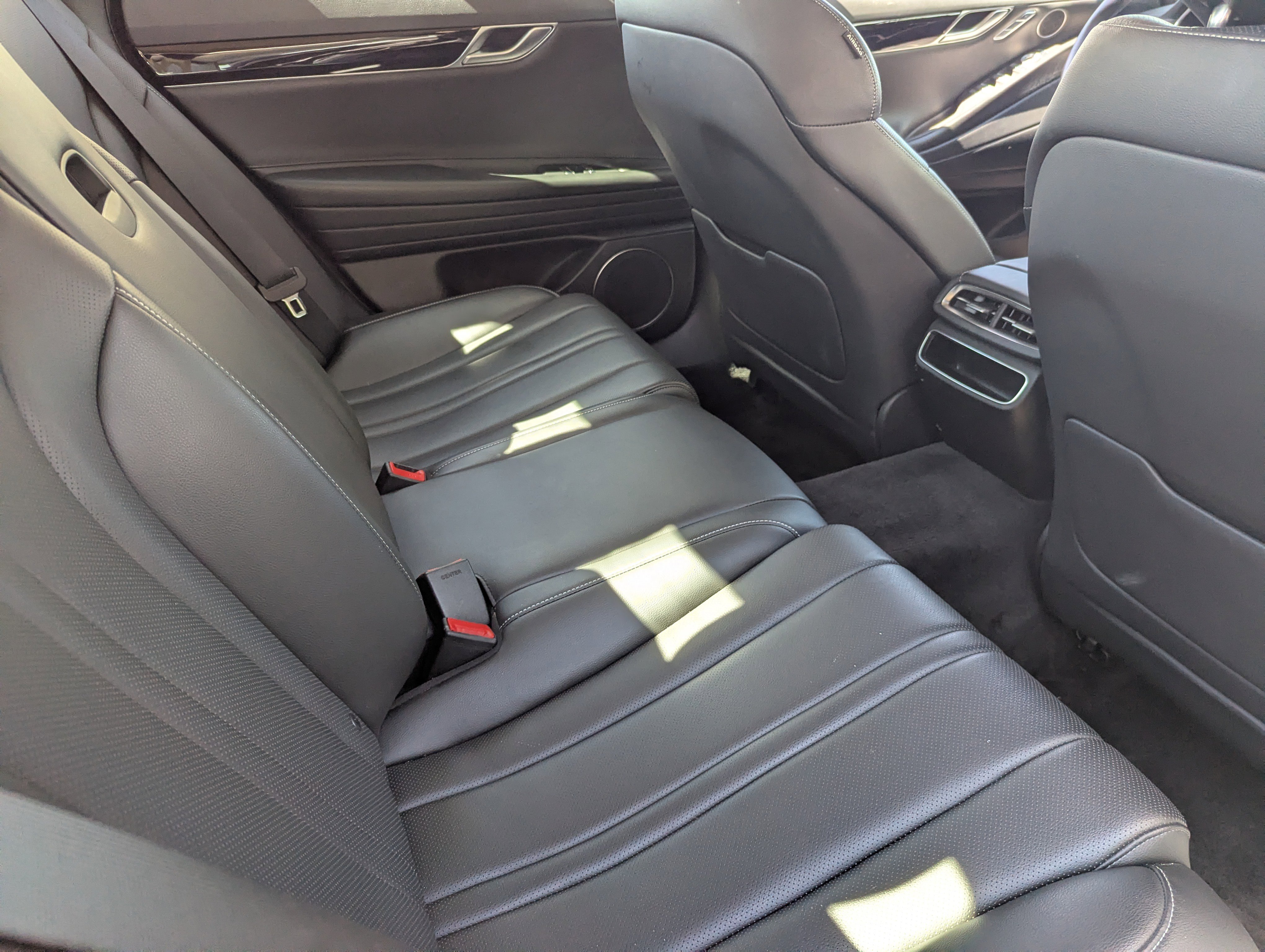 Used 2023 Genesis G80 2.5T image 11